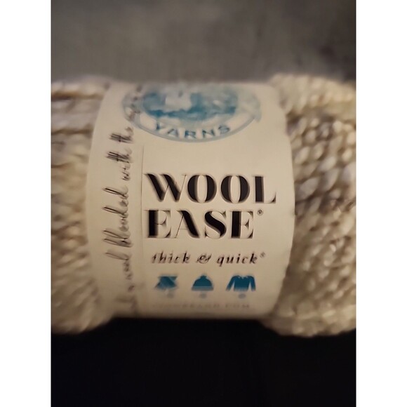 New Lion Brand Wool Ease Thick & Quick, Wheat 402 Yarn Skein Acrylic / Wool 6 Oz - Picture 2 of 9